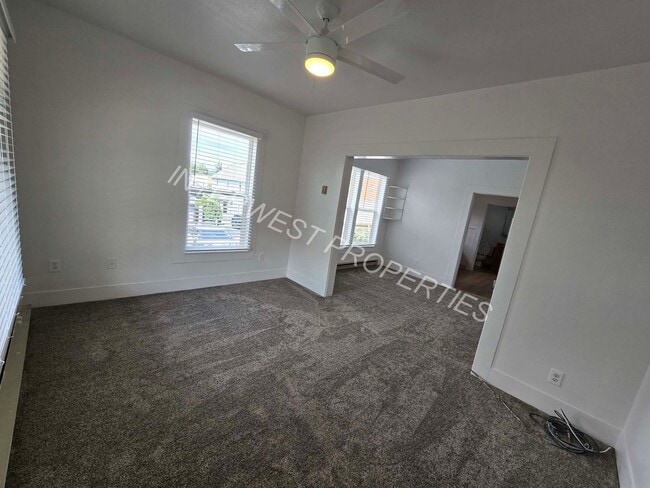 Building Photo - Recently Remodeled 2 Bd Home in Kalama with W/D Hookups!
