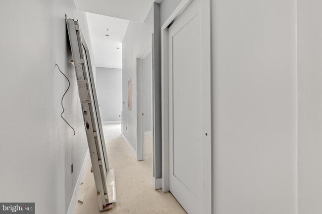 Building Photo - 2119 N Front St