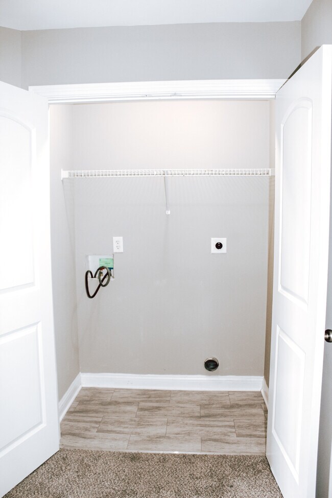 Laundry Area - 1153 Unity Dr