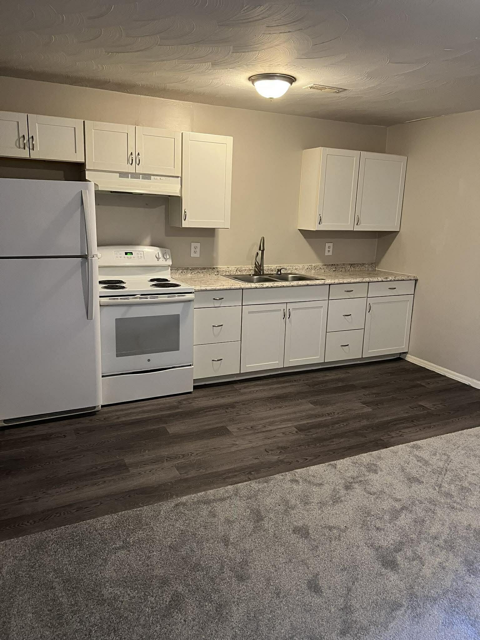 Building Photo - 1022 WV-34