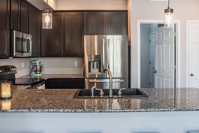 Building Photo - 5481 Cross Creek Drive