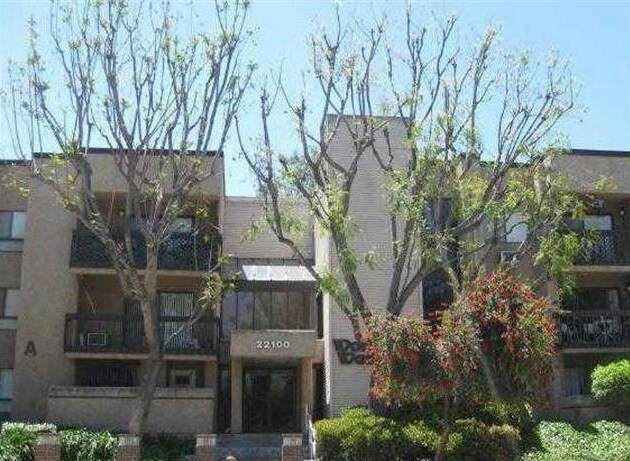 Building Photo - 22100 Burbank Blvd