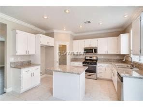 Building Photo - GREEN VALLEY RANCH AREA  BEAUTIFUL 5 BEDROOM CUSTOM HOME