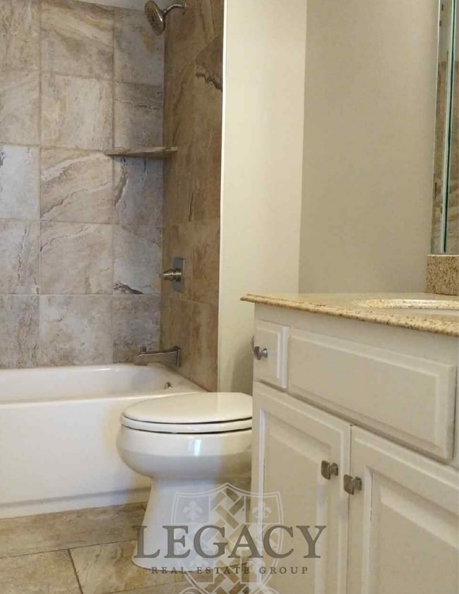 Building Photo - 9919 Maxwell Ln