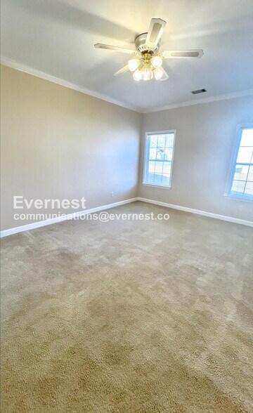 Building Photo - 101 W Bush St