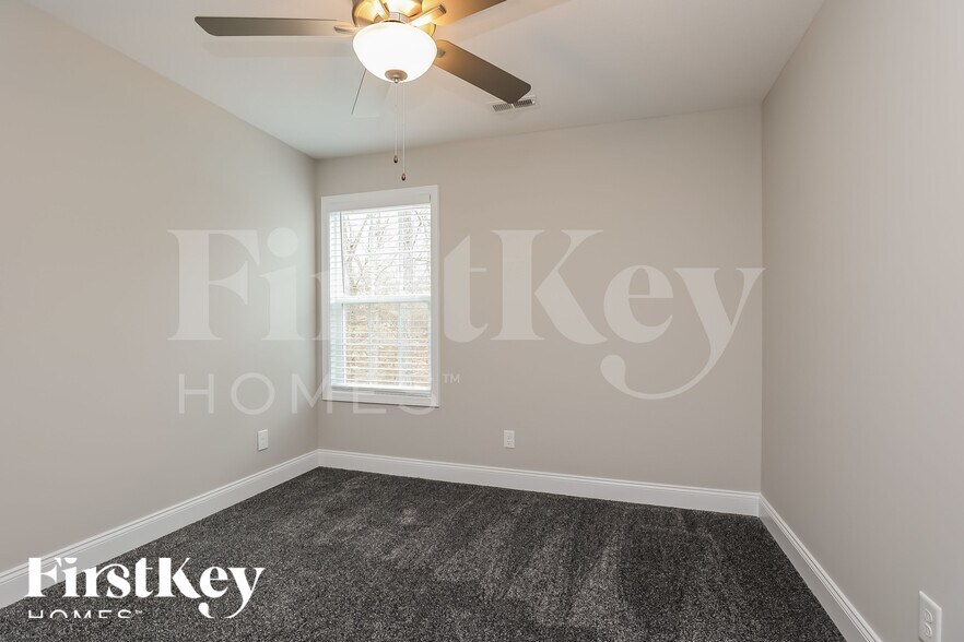 Building Photo - 1094 Winesap Rd