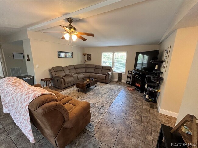 Building Photo - 90 S Allman Terrace