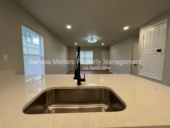 Building Photo - 10520 Wilderness Ln