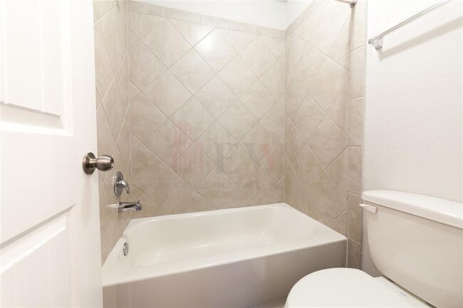 Building Photo - 2906 Orchid Ranch Dr
