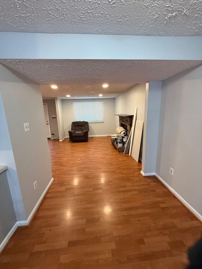 Building Photo - 8302 White Star Ct