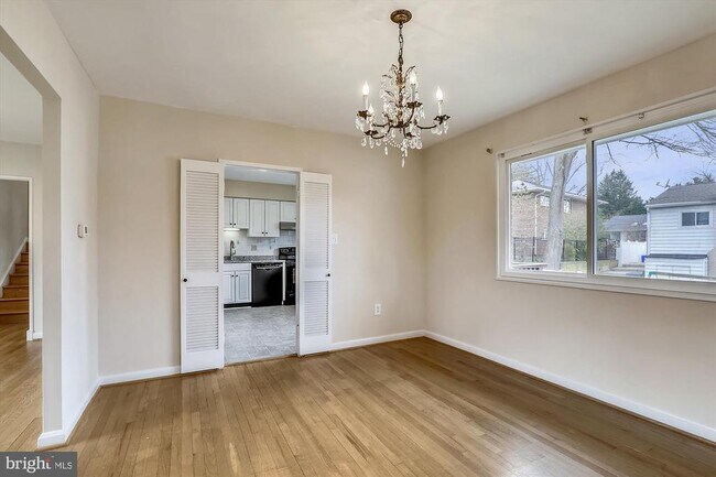 Building Photo - 4503 Traymore St