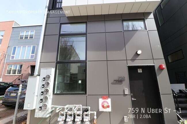 Primary Photo - 759 N Uber St