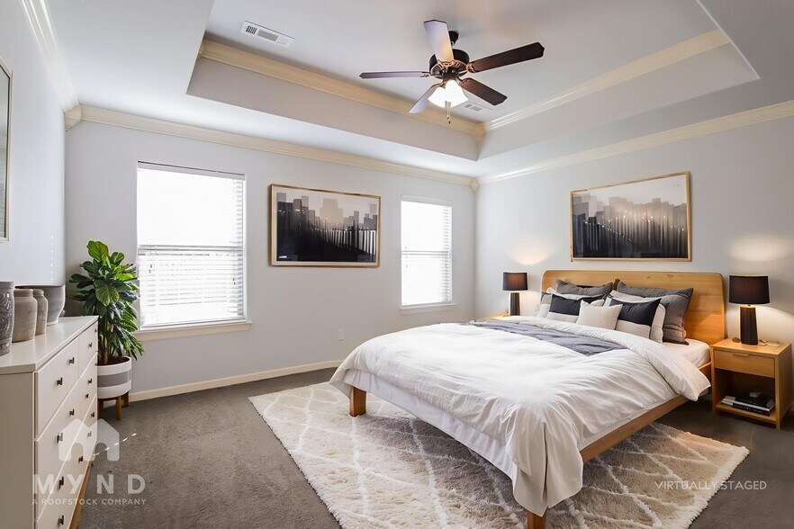 Building Photo - 2403 SW Worthington Ave