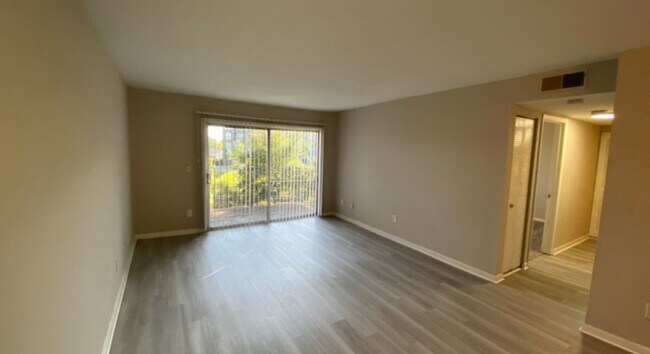 Building Photo - 133 Orchard Trace Ln