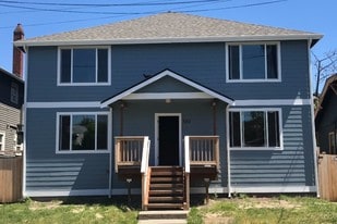 Building Photo - 540 27th Ave