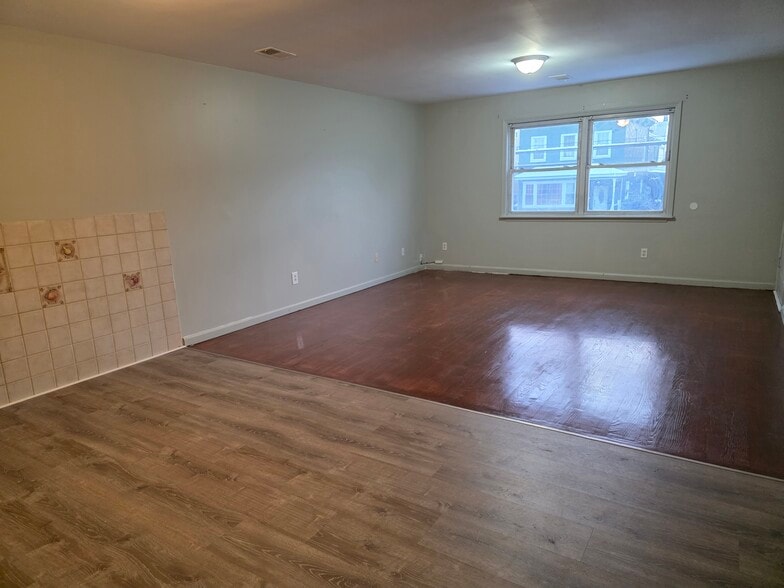 Building Photo - 1025 Lafayette St