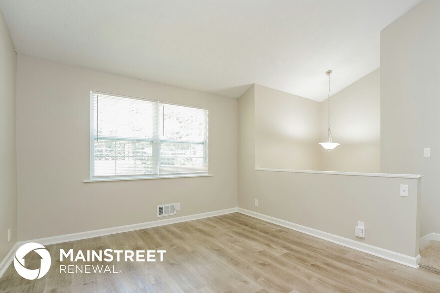 Building Photo - 2535 Kelly Lake Dr