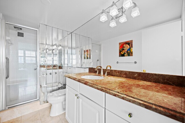 Building Photo - 2600 N Flagler Dr