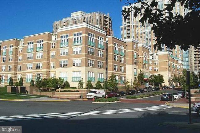 Primary Photo - 12000 Market St