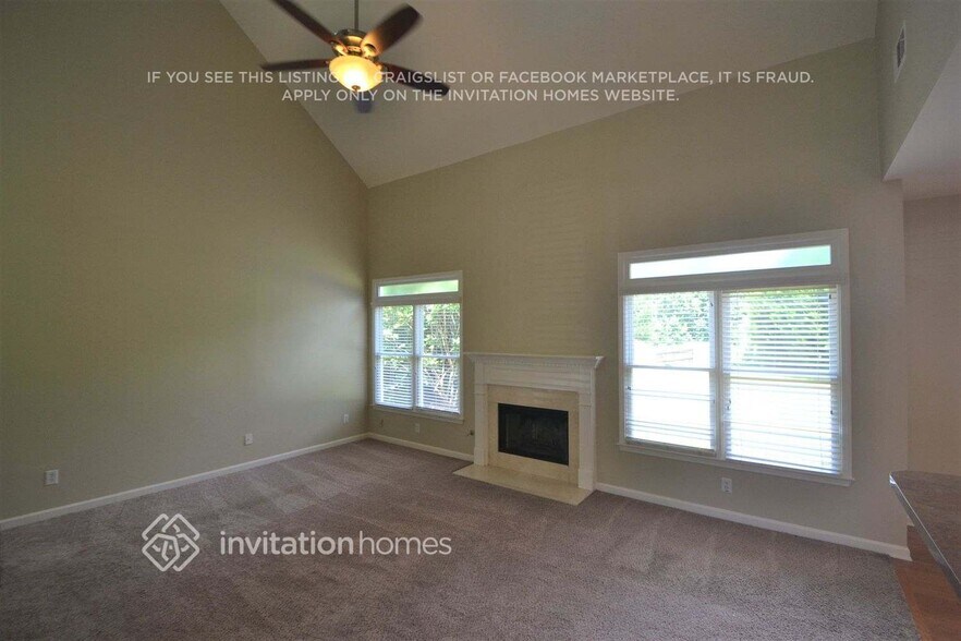 Building Photo - 9175 Waterford Ln