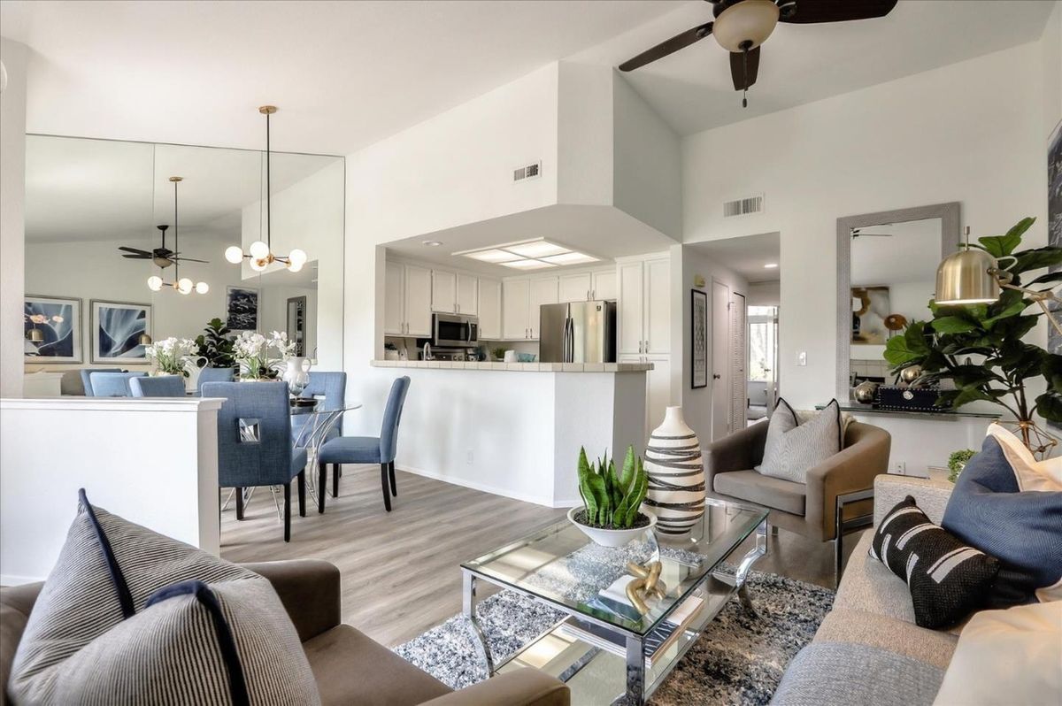 Building Photo - 90 Cherry Ridge Ln