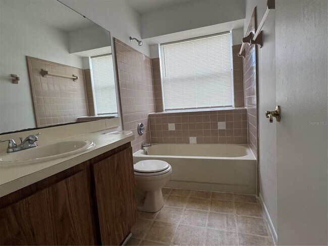 Building Photo - 2352 Pebble Brook Rd