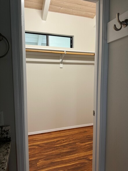 Primary closet - 76-6125 Royal Poinciana Way