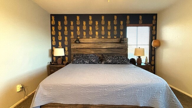 Building Photo - Excellent home in Providence Las Vegas. 3 Bedroom, loft  and cute backyard! Must see!