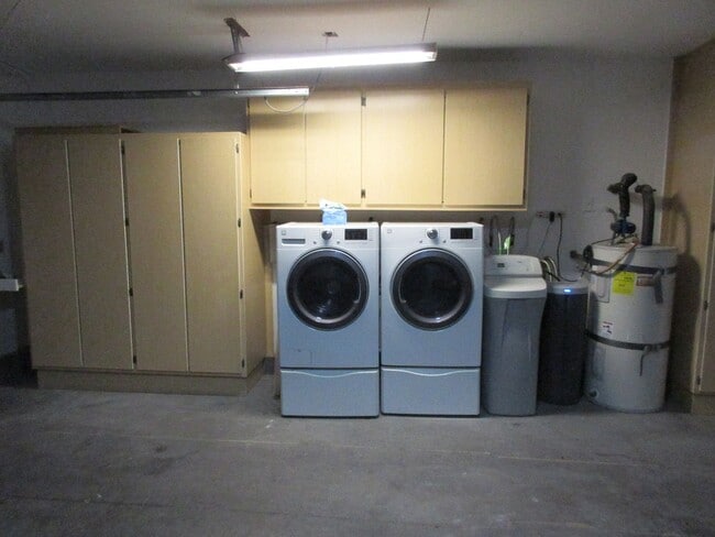 Building Photo - FULLY FURNISHED Home in Spanish Oaks!!