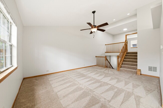 Building Photo - 615 Buckskin Ln