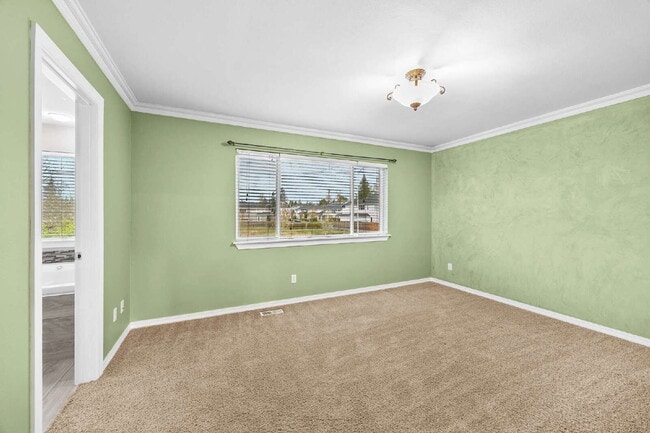 Building Photo - RENTED ~ THIS PROPERTY IS NO LONGER AVAILABLE~ ** This beautiful light filled home offers 4-bedro...