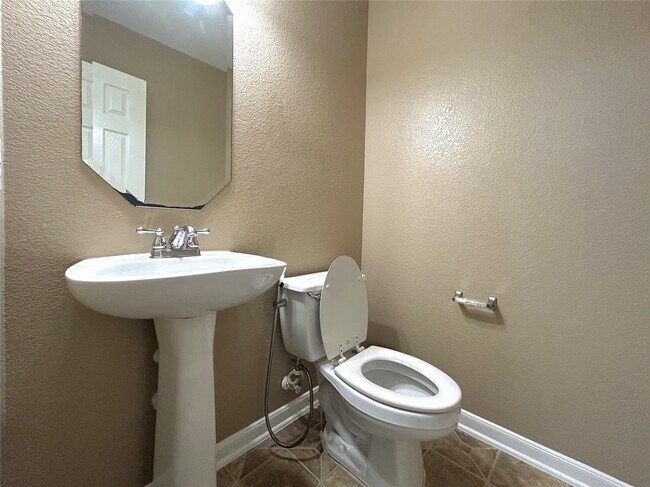 Building Photo - 6139 Springbrook Garden Ln
