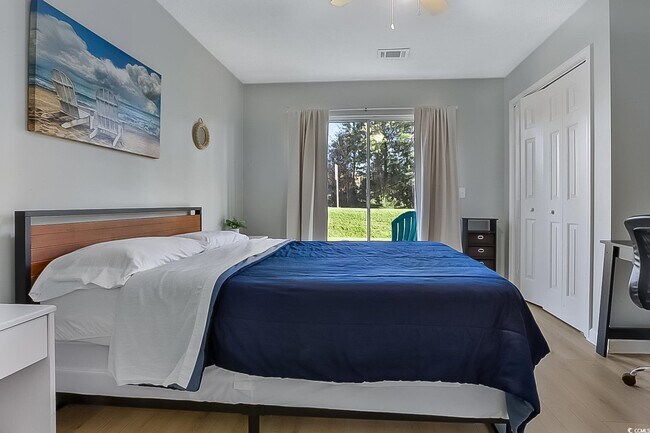 Building Photo - 510 White River Dr