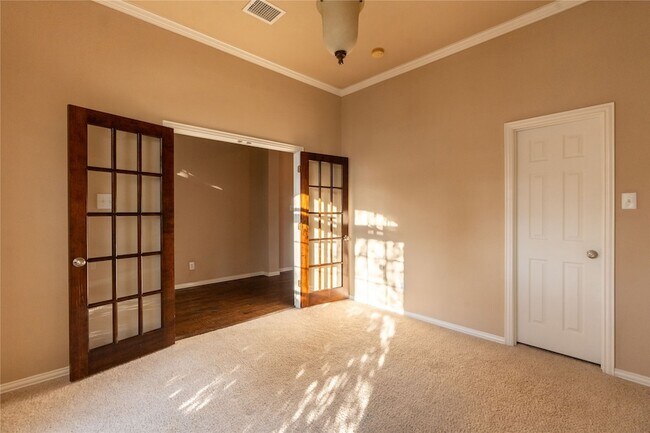 Building Photo - 2505 Vista Oaks Dr