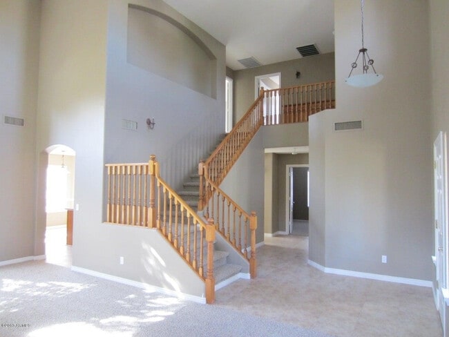 Building Photo - 3365 E Linda Ct