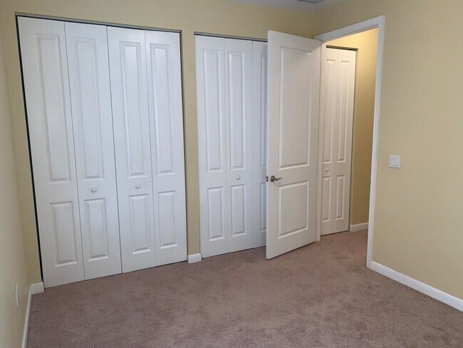 Building Photo - 3055 NW 126th Ave