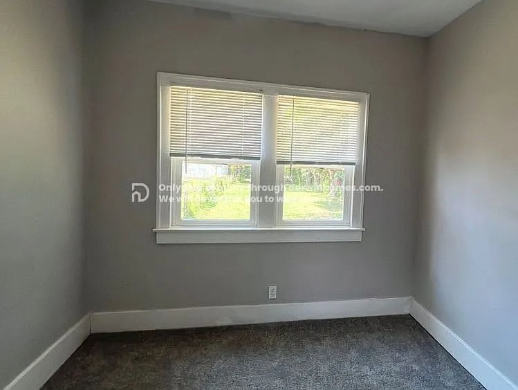 Building Photo - 1138 Lillian Ave