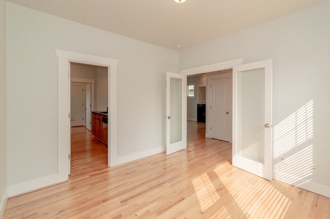 Building Photo - Charming 3-bedroom home with AC on Palisad...