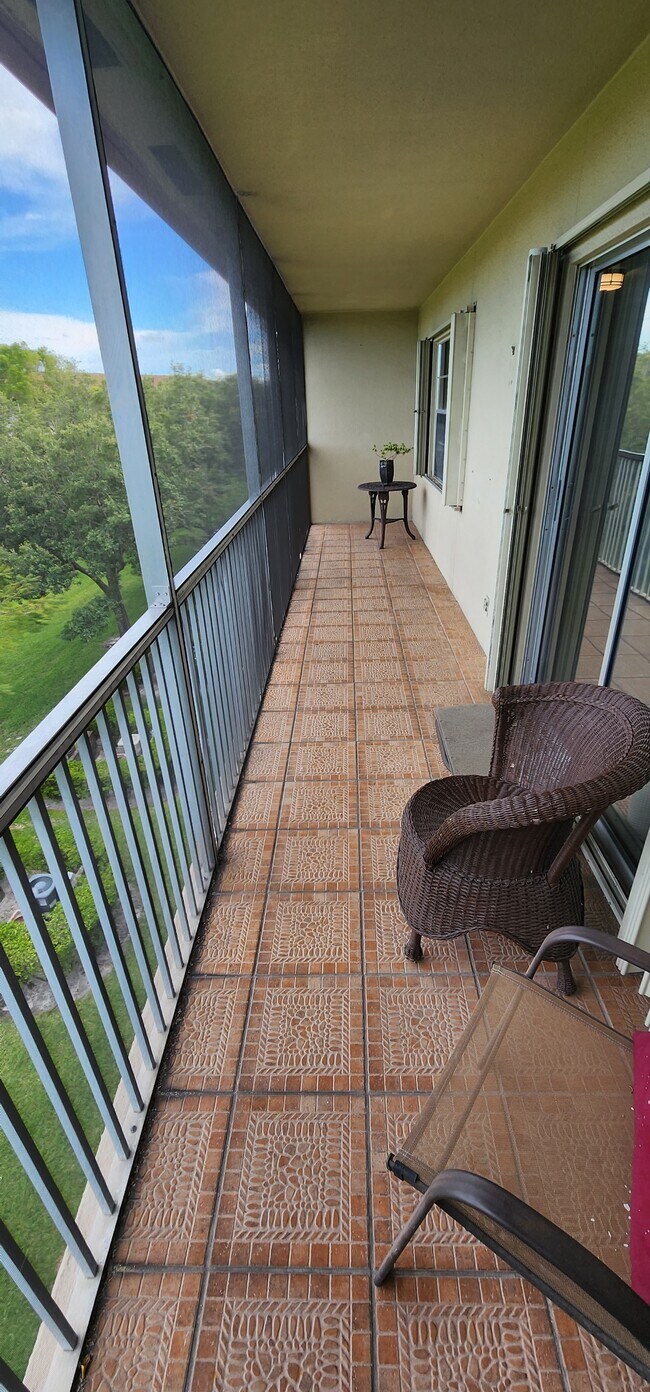 Huge Balcony with peaceful views - 801 SW 133rd Ter