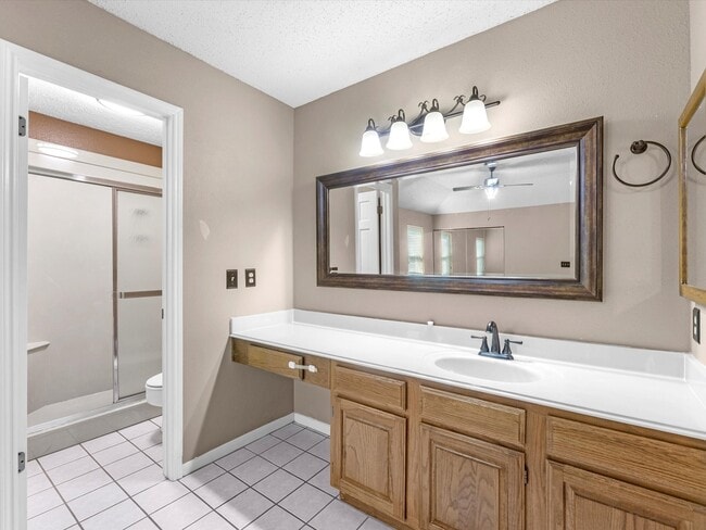 Building Photo - 11406 Sunshine Park Dr