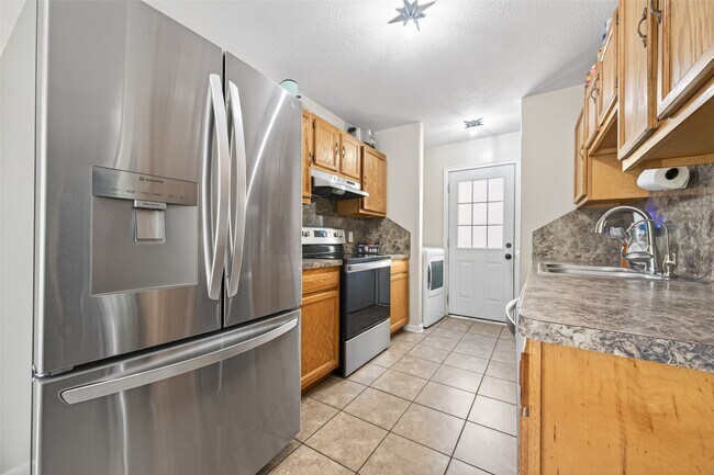 Building Photo - 10391 Royal Magnolia Dr