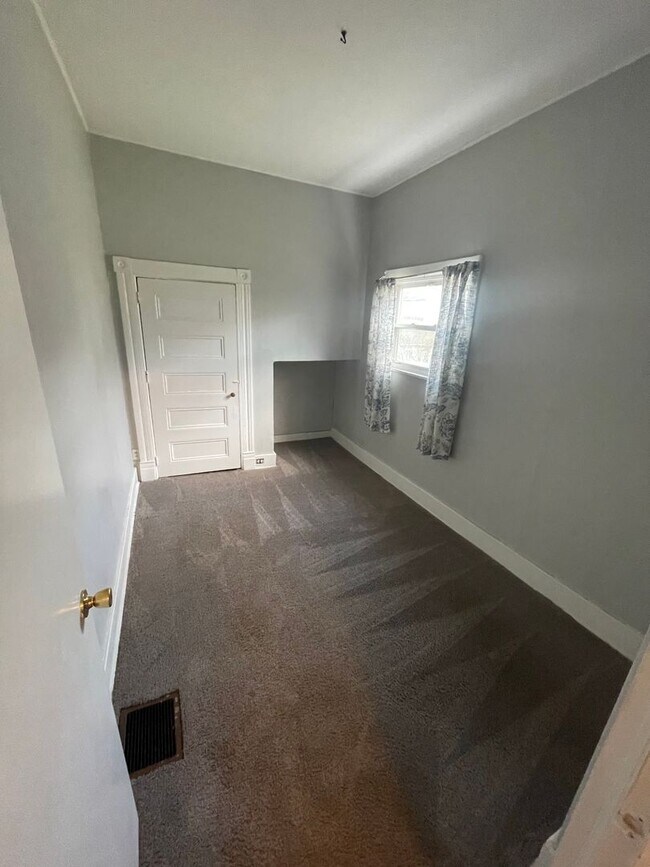 Building Photo - 803 Ohio River Blvd