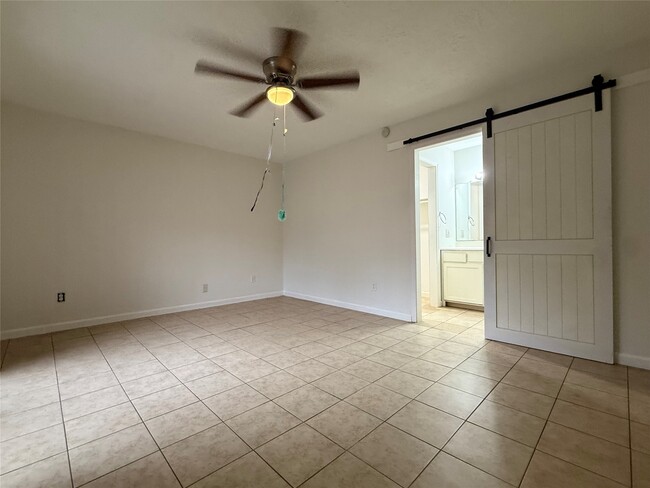 Building Photo - 12335 W Village Dr