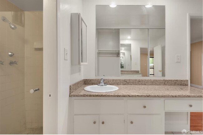 Building Photo - 1736 Woodland Ave