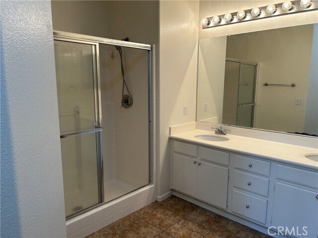 Building Photo - 415 Ridgeway