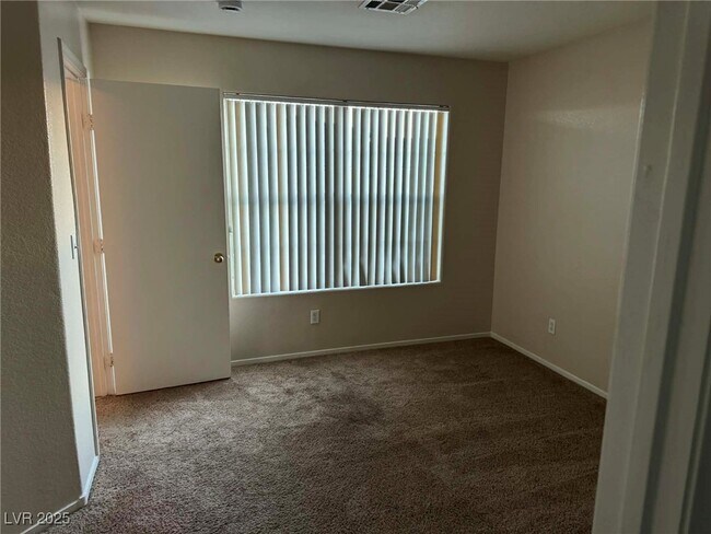 Building Photo - 2636 Wooly Rose Ave