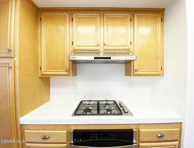 Building Photo - 1420 Sapphire Dragon St