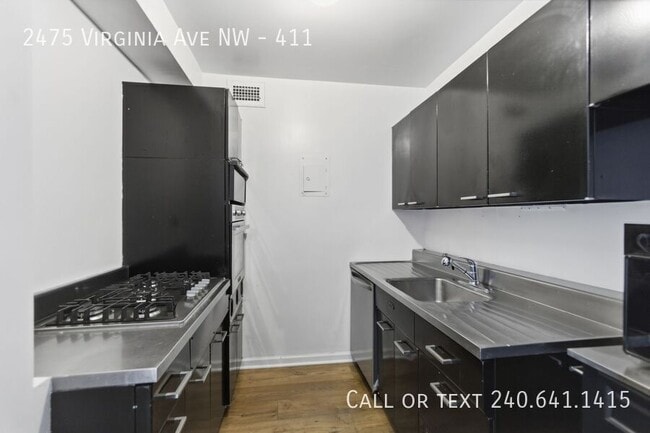 Building Photo - 2475 Virginia Ave NW