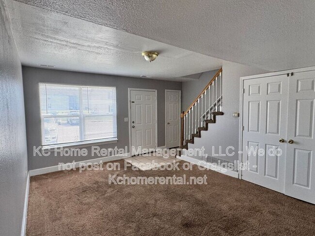 Building Photo - 804 Saddlewood St