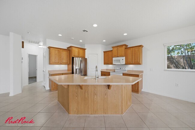 Building Photo - 1546 Morane Manor Dr